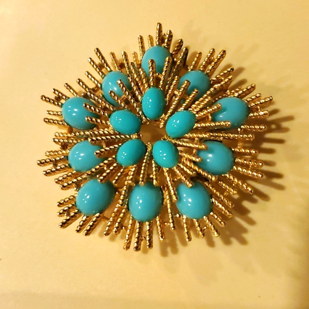 Vintage Avon Gold & Faux Turquoise Brooche
